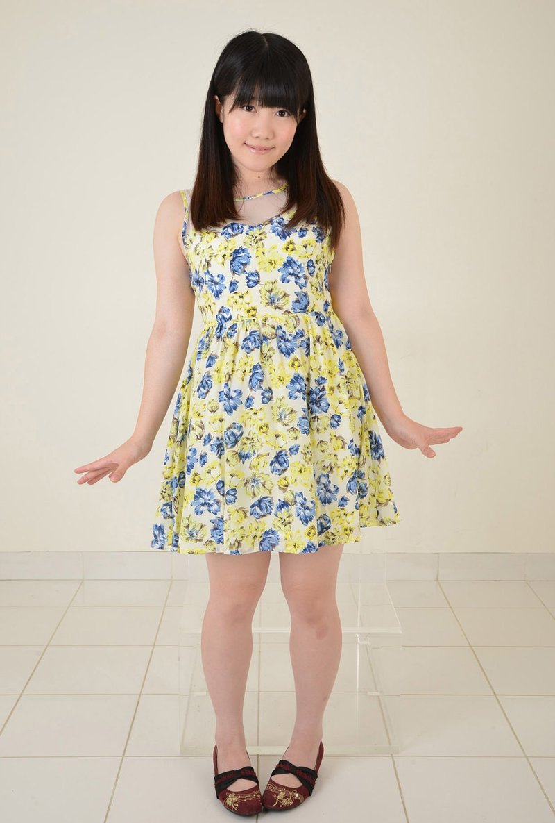 Яна, 48 лет, 0 размер груди